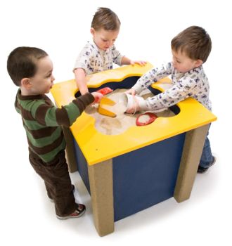 Scalloped Sandbox 2' Cube Portable